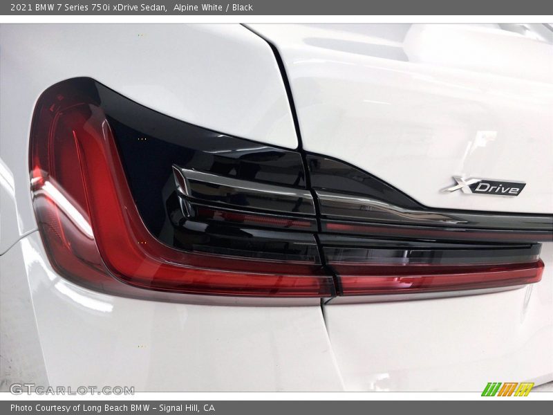 Alpine White / Black 2021 BMW 7 Series 750i xDrive Sedan