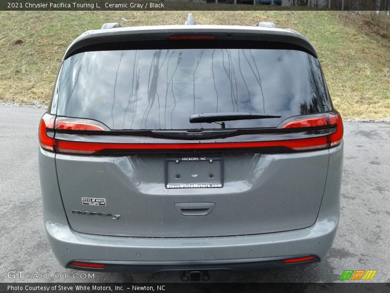 Ceramic Gray / Black 2021 Chrysler Pacifica Touring L