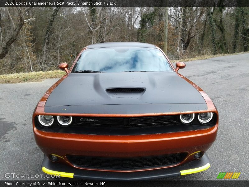 Sinamon Stick / Black 2020 Dodge Challenger R/T Scat Pack