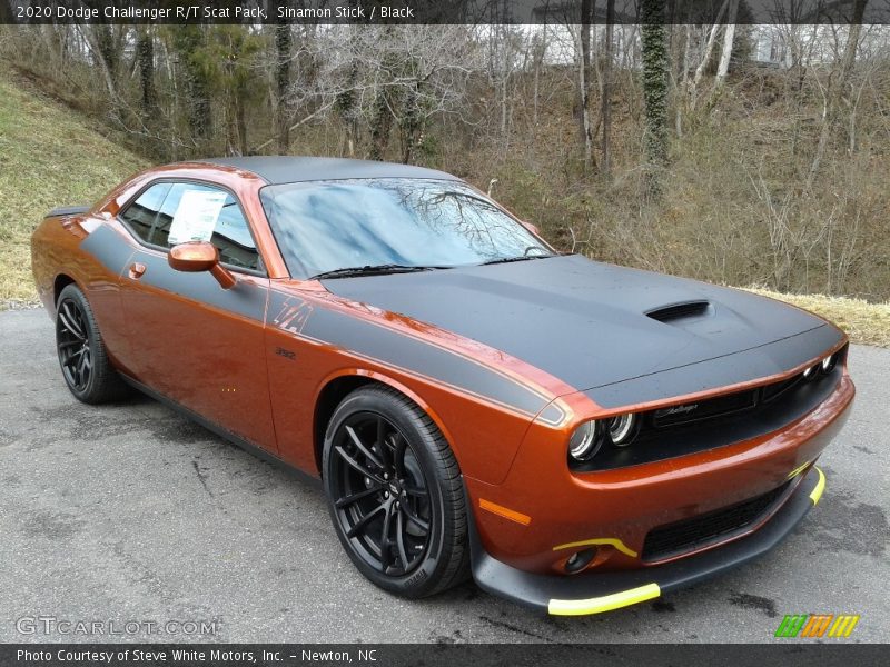 Sinamon Stick / Black 2020 Dodge Challenger R/T Scat Pack