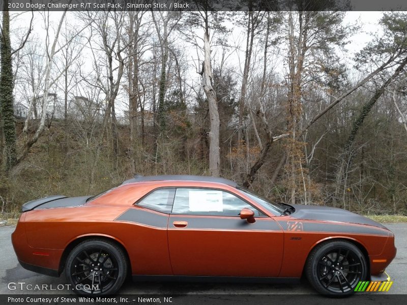 Sinamon Stick / Black 2020 Dodge Challenger R/T Scat Pack