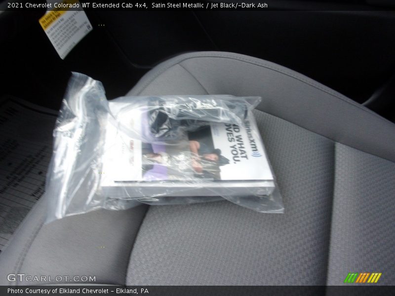 Satin Steel Metallic / Jet Black/­Dark Ash 2021 Chevrolet Colorado WT Extended Cab 4x4