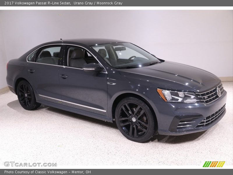 Front 3/4 View of 2017 Passat R-Line Sedan