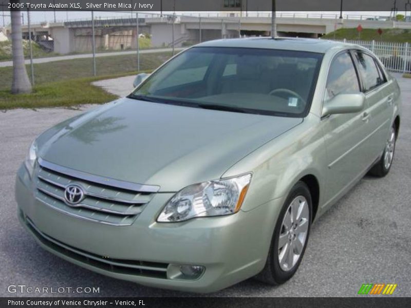Silver Pine Mica / Ivory 2006 Toyota Avalon XLS