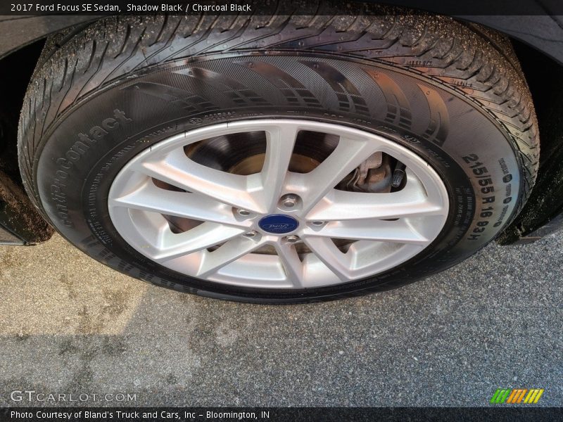 Shadow Black / Charcoal Black 2017 Ford Focus SE Sedan