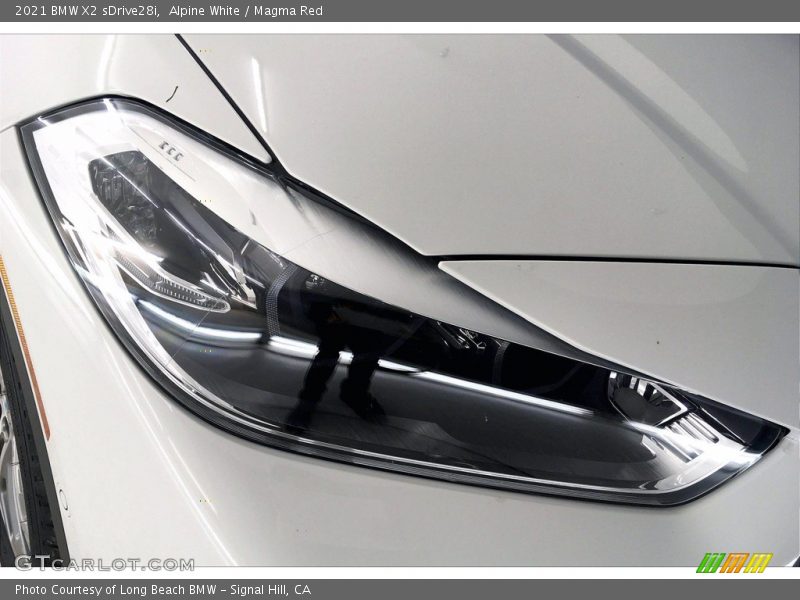 Alpine White / Magma Red 2021 BMW X2 sDrive28i