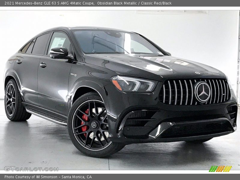 Front 3/4 View of 2021 GLE 63 S AMG 4Matic Coupe