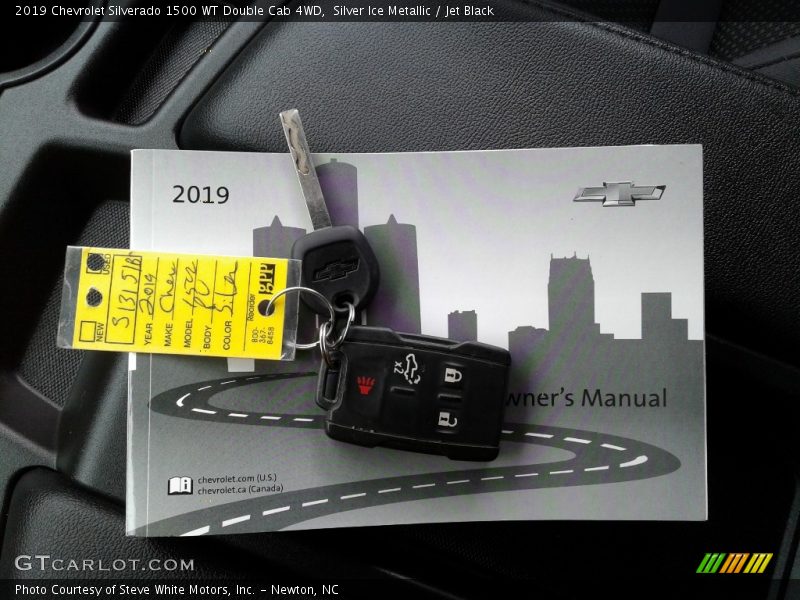 Silver Ice Metallic / Jet Black 2019 Chevrolet Silverado 1500 WT Double Cab 4WD