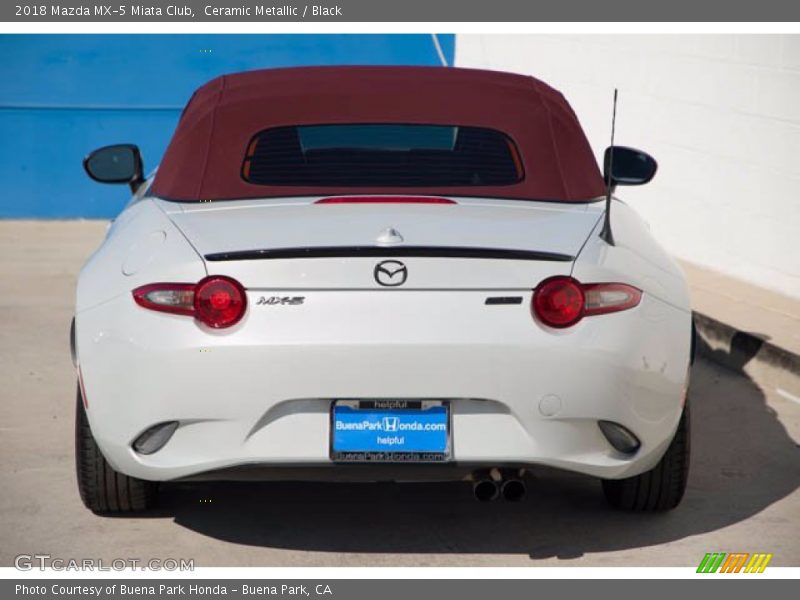 Ceramic Metallic / Black 2018 Mazda MX-5 Miata Club