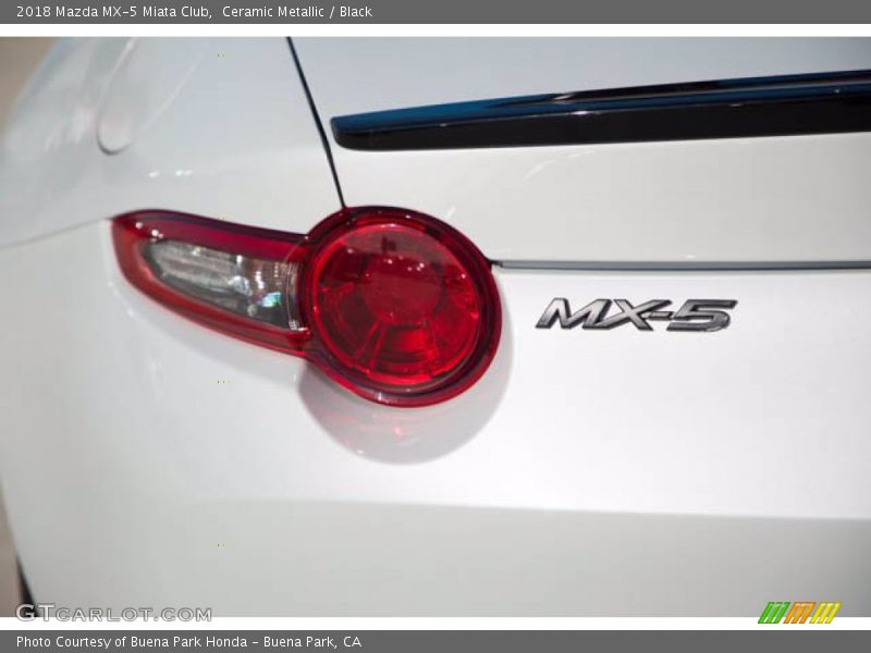Ceramic Metallic / Black 2018 Mazda MX-5 Miata Club