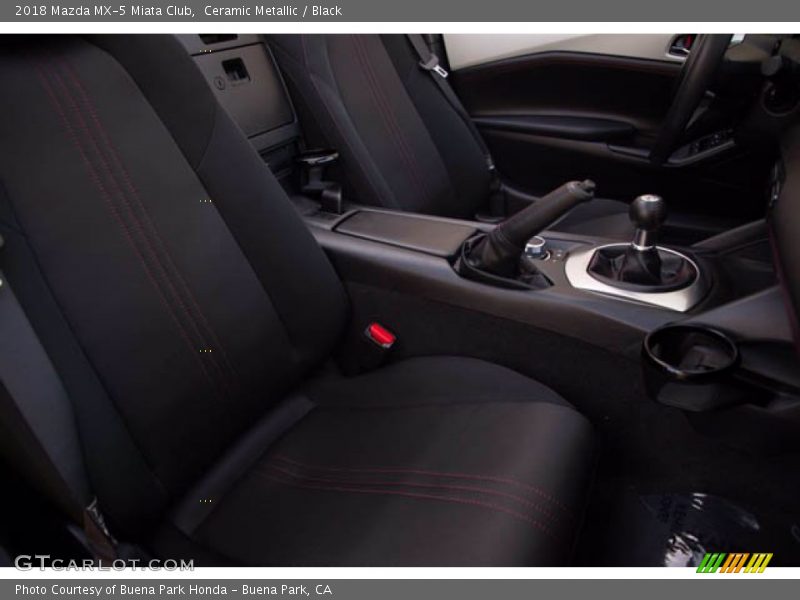 Ceramic Metallic / Black 2018 Mazda MX-5 Miata Club