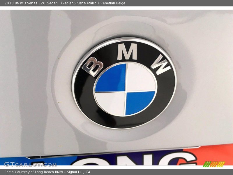 Glacier Silver Metallic / Venetian Beige 2018 BMW 3 Series 320i Sedan