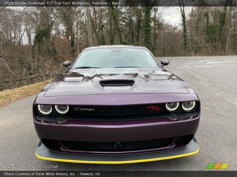 Hellraisin / Black 2021 Dodge Challenger R/T Scat Pack Widebody