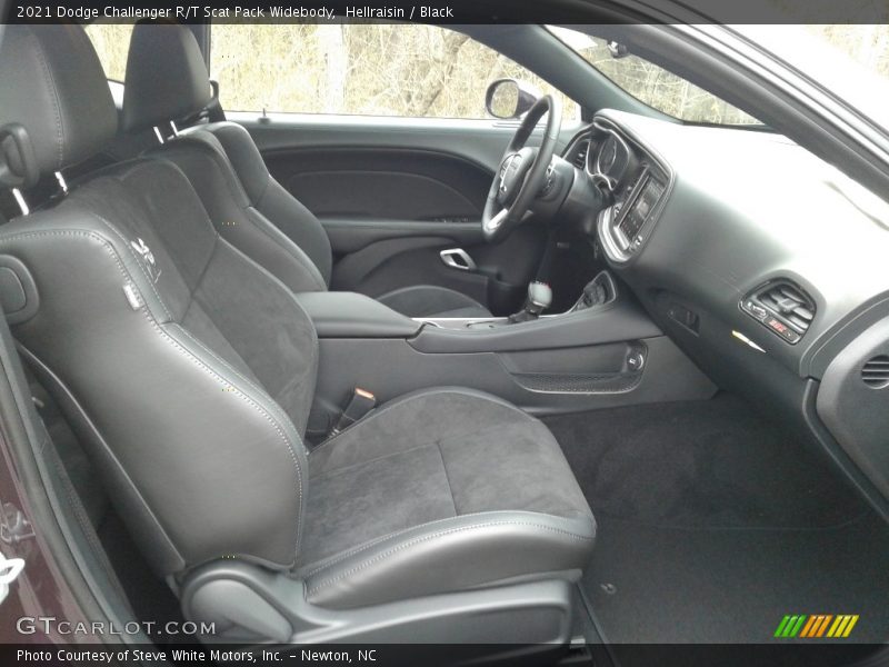 Front Seat of 2021 Challenger R/T Scat Pack Widebody
