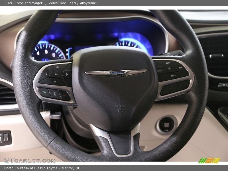 Velvet Red Pearl / Alloy/Black 2020 Chrysler Voyager L