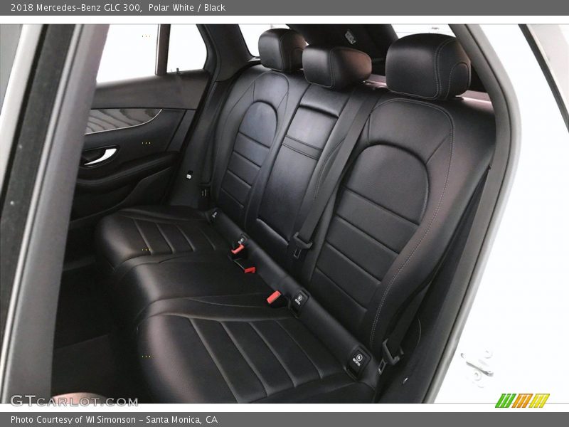 Polar White / Black 2018 Mercedes-Benz GLC 300