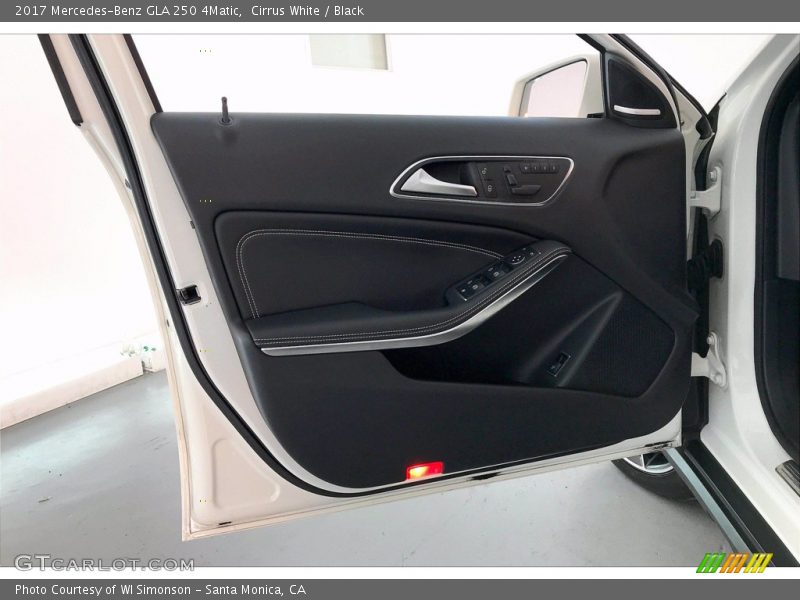 Cirrus White / Black 2017 Mercedes-Benz GLA 250 4Matic