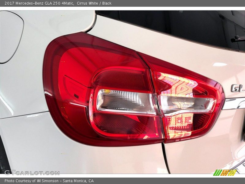 Cirrus White / Black 2017 Mercedes-Benz GLA 250 4Matic