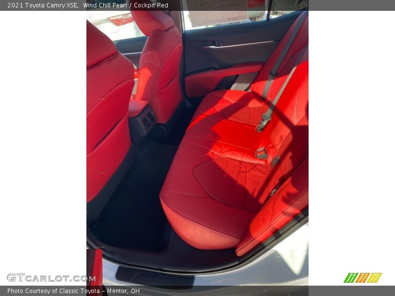 Wind Chill Pearl / Cockpit Red 2021 Toyota Camry XSE