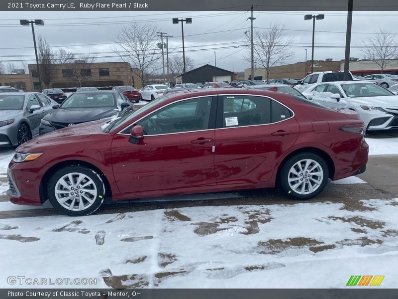 Ruby Flare Pearl / Black 2021 Toyota Camry LE
