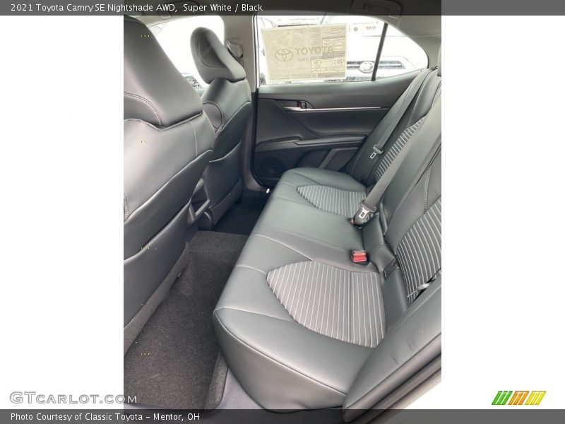 Super White / Black 2021 Toyota Camry SE Nightshade AWD