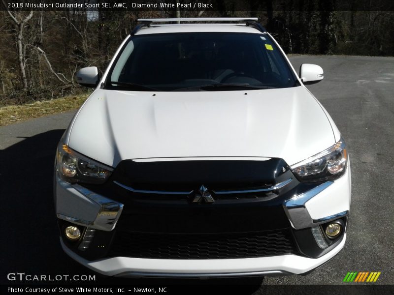 Diamond White Pearl / Black 2018 Mitsubishi Outlander Sport SEL AWC