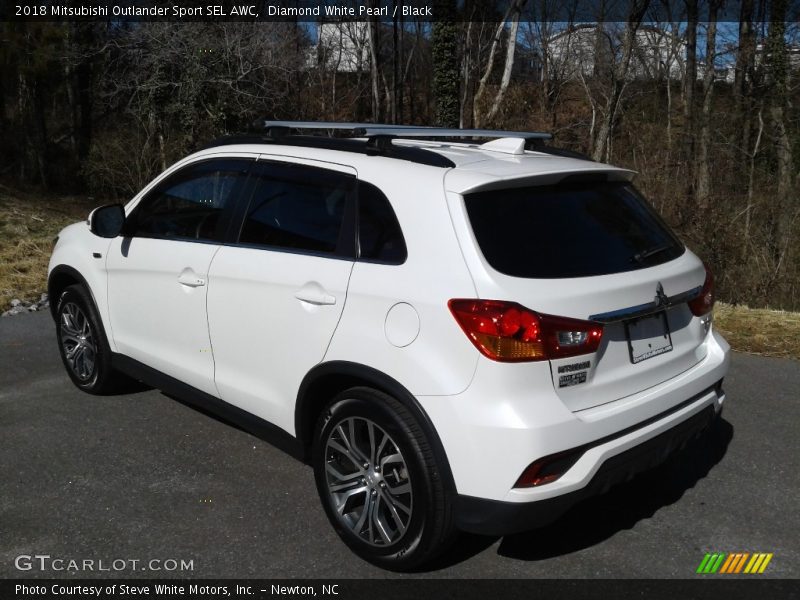 Diamond White Pearl / Black 2018 Mitsubishi Outlander Sport SEL AWC