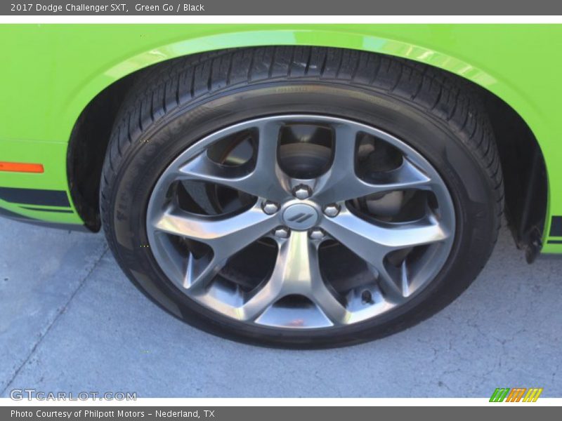 Green Go / Black 2017 Dodge Challenger SXT