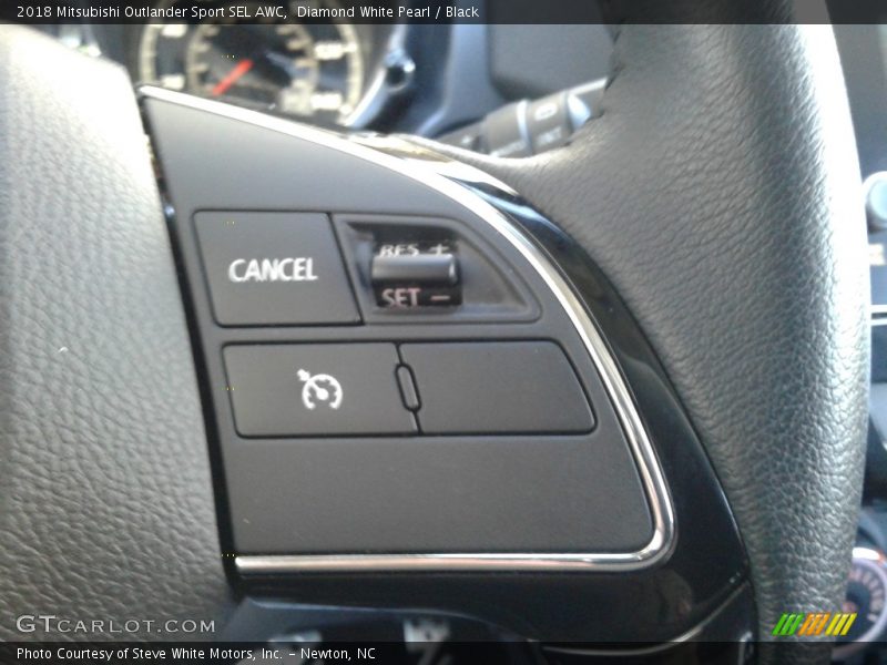 Diamond White Pearl / Black 2018 Mitsubishi Outlander Sport SEL AWC