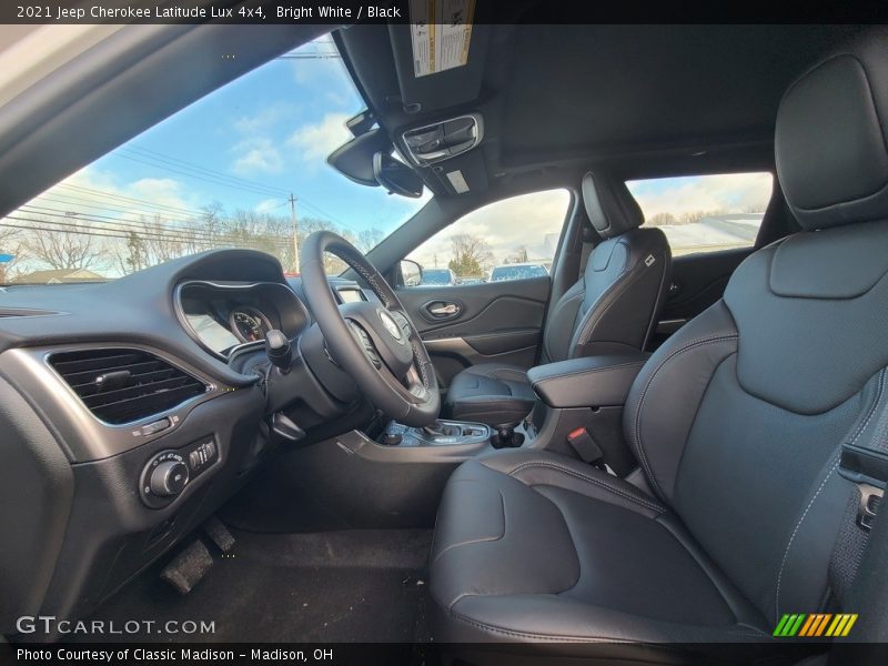 Bright White / Black 2021 Jeep Cherokee Latitude Lux 4x4