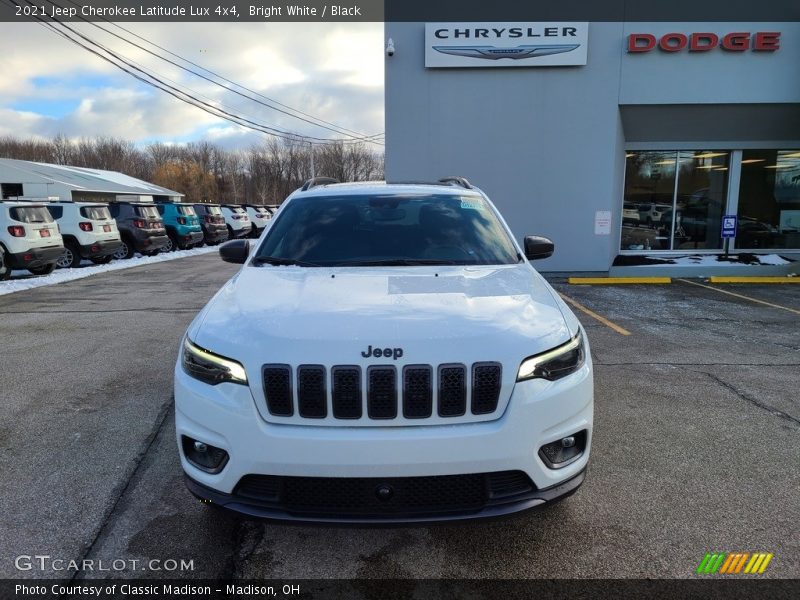 Bright White / Black 2021 Jeep Cherokee Latitude Lux 4x4