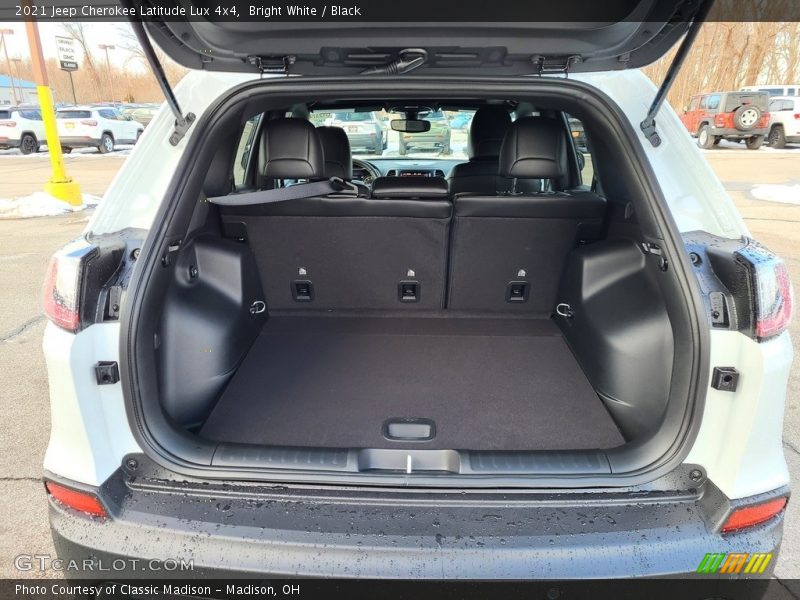 Bright White / Black 2021 Jeep Cherokee Latitude Lux 4x4