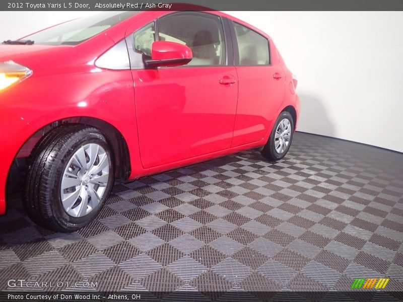 Absolutely Red / Ash Gray 2012 Toyota Yaris L 5 Door