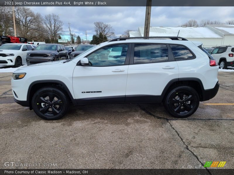 Bright White / Black 2021 Jeep Cherokee Latitude Plus 4x4