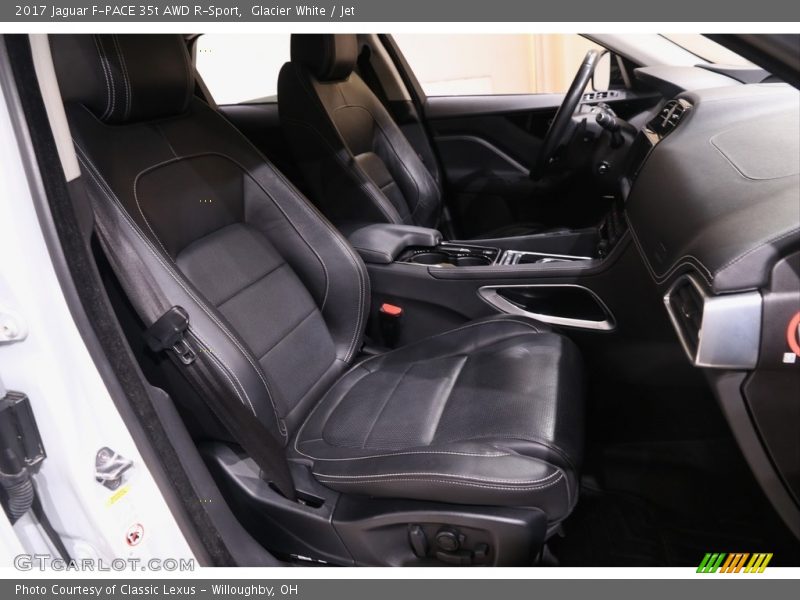 Glacier White / Jet 2017 Jaguar F-PACE 35t AWD R-Sport