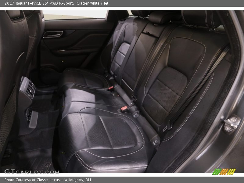 Glacier White / Jet 2017 Jaguar F-PACE 35t AWD R-Sport