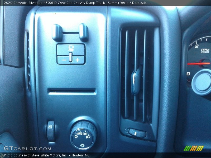 Summit White / Dark Ash 2020 Chevrolet Silverado 4500HD Crew Cab Chassis Dump Truck
