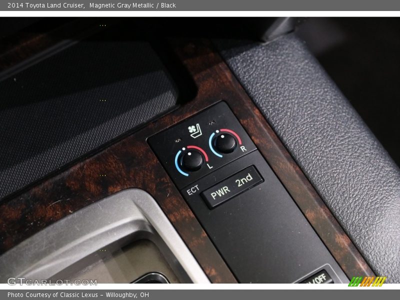 Magnetic Gray Metallic / Black 2014 Toyota Land Cruiser