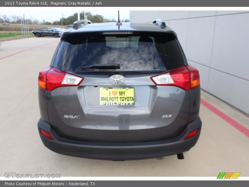Magnetic Gray Metallic / Ash 2013 Toyota RAV4 XLE