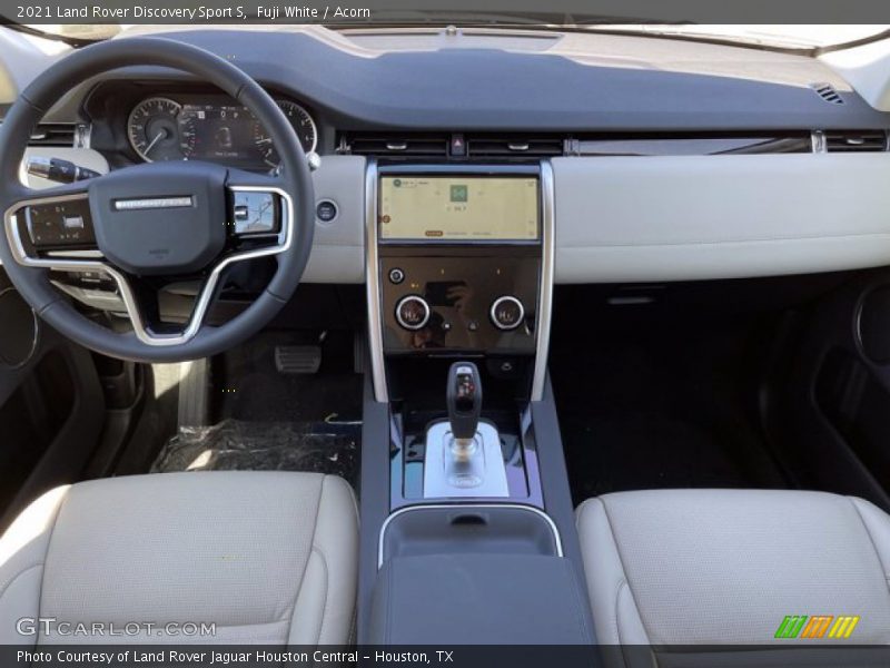 Fuji White / Acorn 2021 Land Rover Discovery Sport S