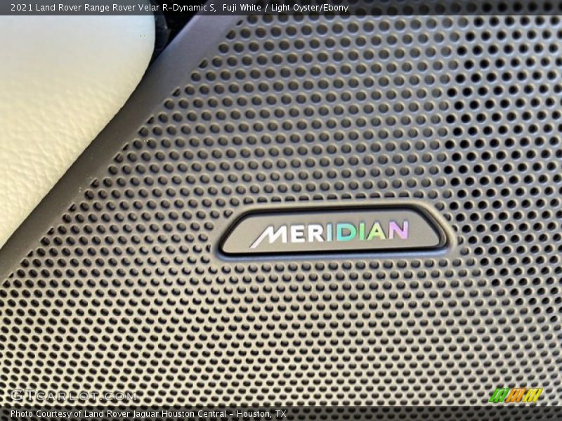 Fuji White / Light Oyster/Ebony 2021 Land Rover Range Rover Velar R-Dynamic S