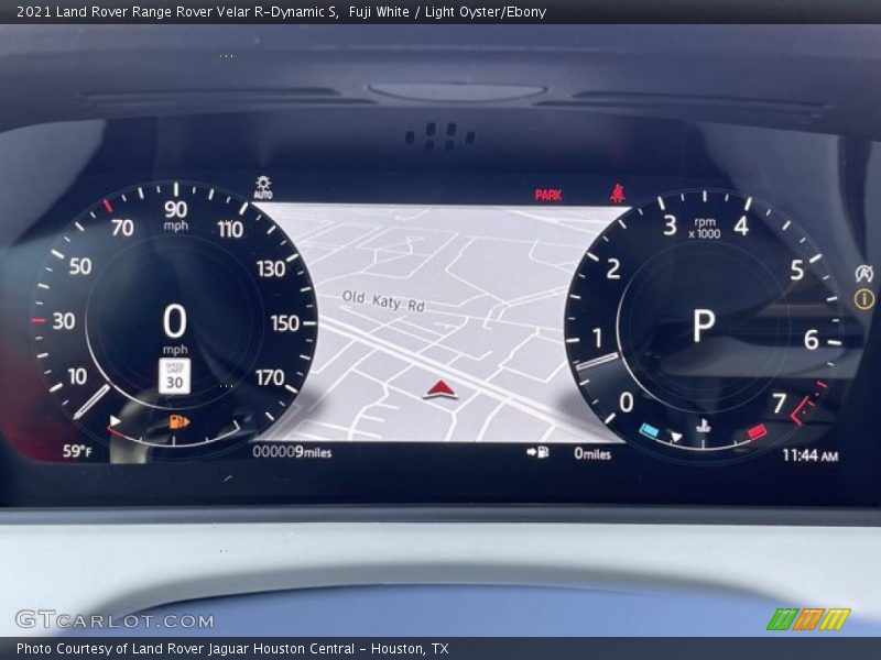 Fuji White / Light Oyster/Ebony 2021 Land Rover Range Rover Velar R-Dynamic S