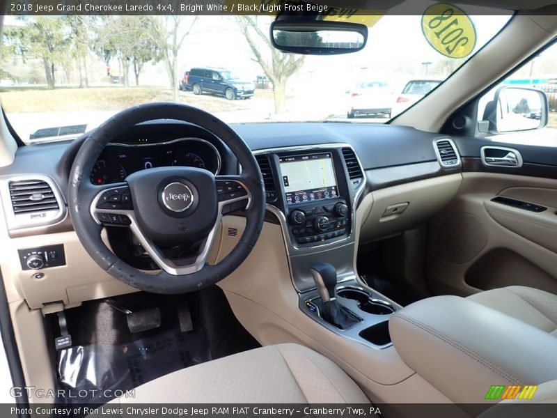 Bright White / Black/Light Frost Beige 2018 Jeep Grand Cherokee Laredo 4x4