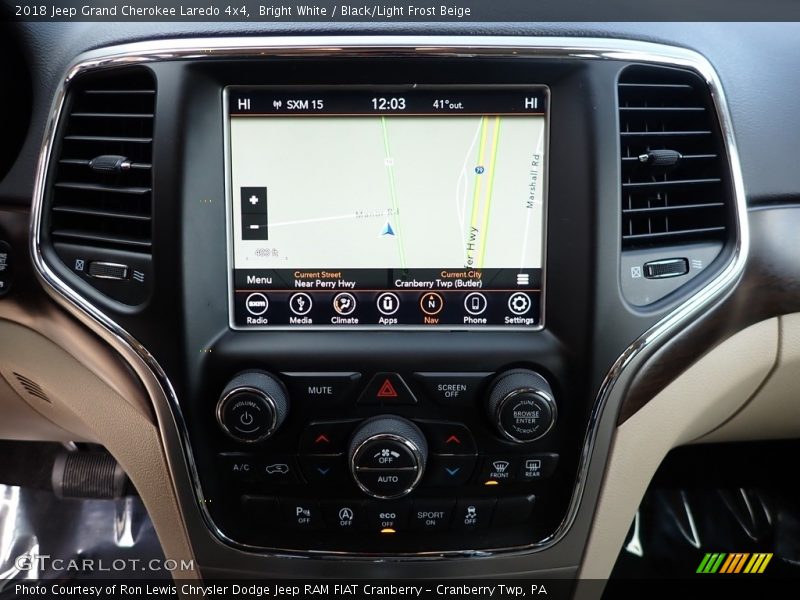 Bright White / Black/Light Frost Beige 2018 Jeep Grand Cherokee Laredo 4x4