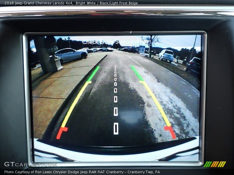 Bright White / Black/Light Frost Beige 2018 Jeep Grand Cherokee Laredo 4x4