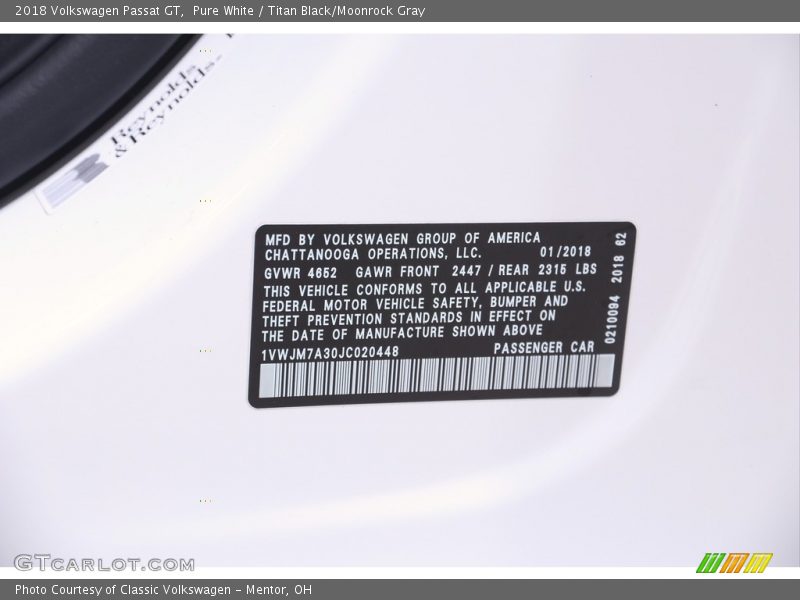 Pure White / Titan Black/Moonrock Gray 2018 Volkswagen Passat GT