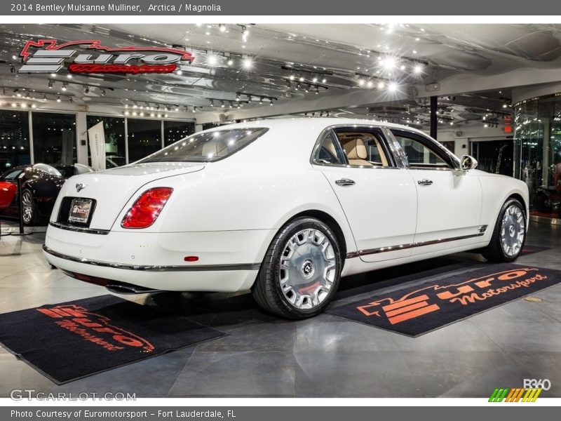 Arctica / Magnolia 2014 Bentley Mulsanne Mulliner