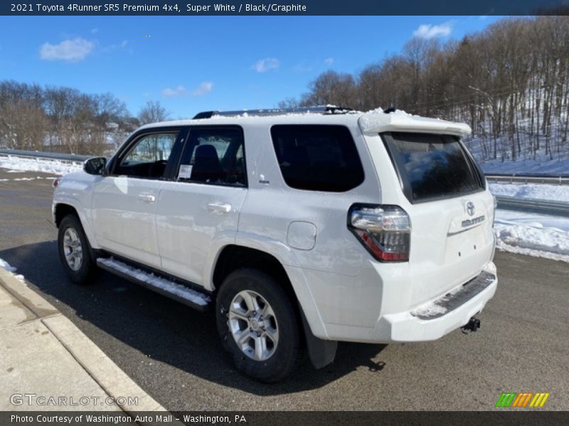 Super White / Black/Graphite 2021 Toyota 4Runner SR5 Premium 4x4