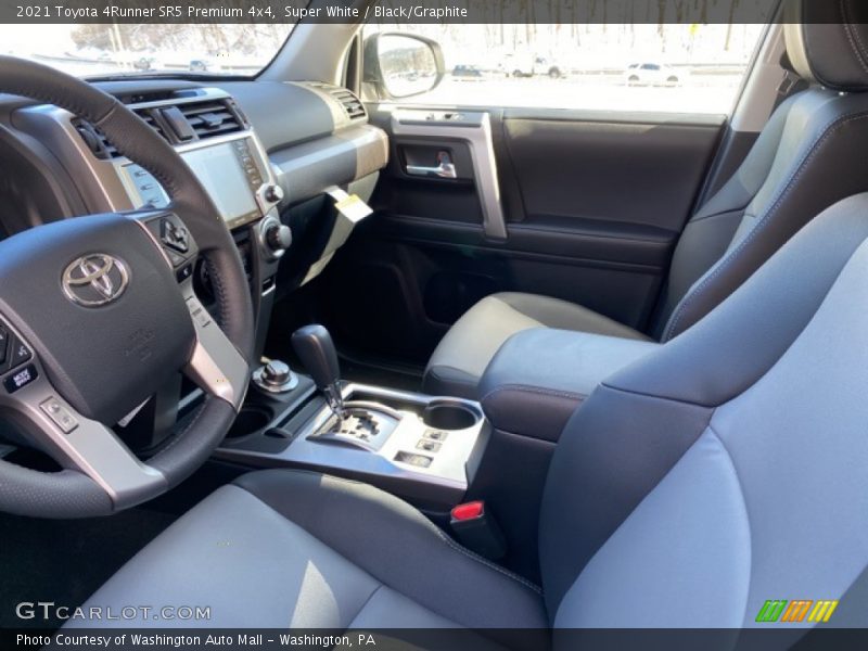 Super White / Black/Graphite 2021 Toyota 4Runner SR5 Premium 4x4