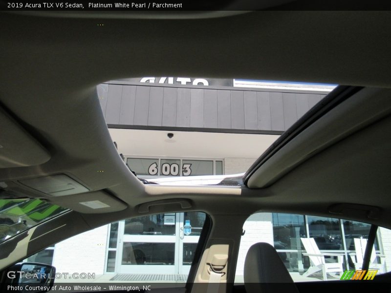 Platinum White Pearl / Parchment 2019 Acura TLX V6 Sedan
